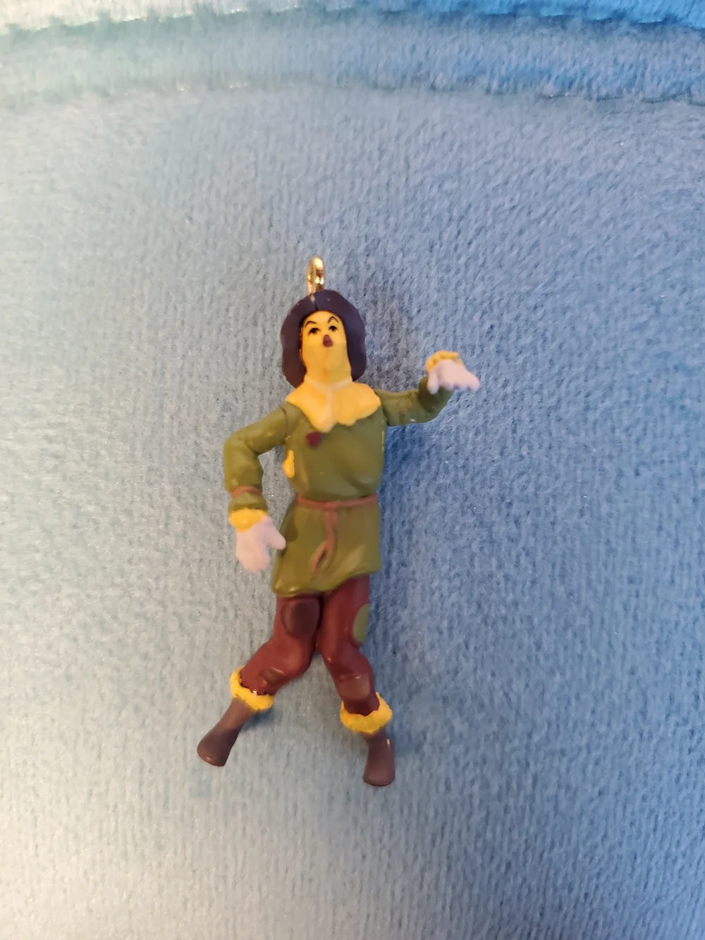 Hallmark Keepsake 2017 Wizard of Oz Scarecrow Miniature Ornament QXE3185